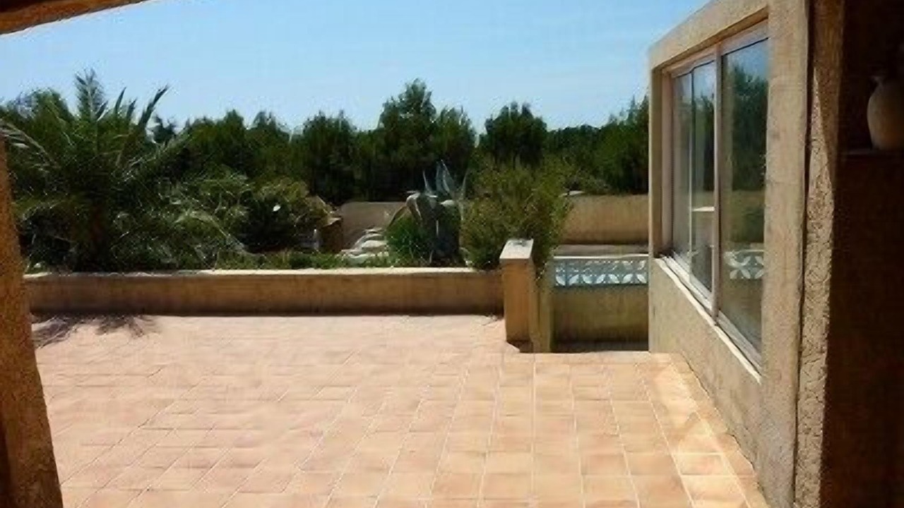 Photo of Outdoor in Ensues-la-Redonne