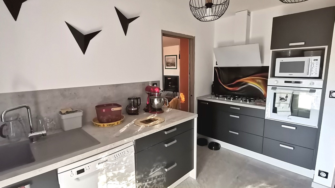 Photo of Kitchen in La Motte-dʼAigues