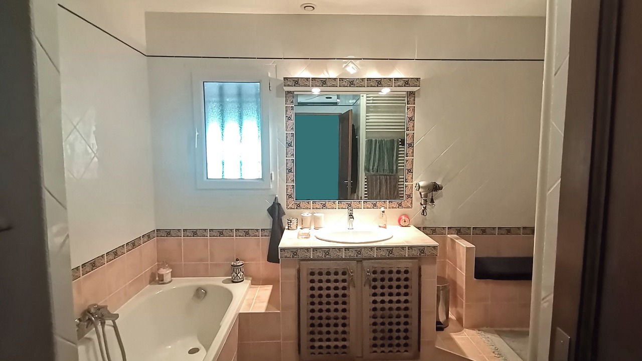 Photo of Bathroom in La Motte-dʼAigues