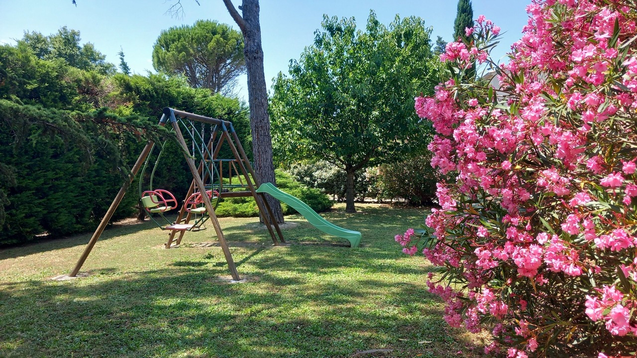 Photo of Others in Chateauneuf-de-Gadagne