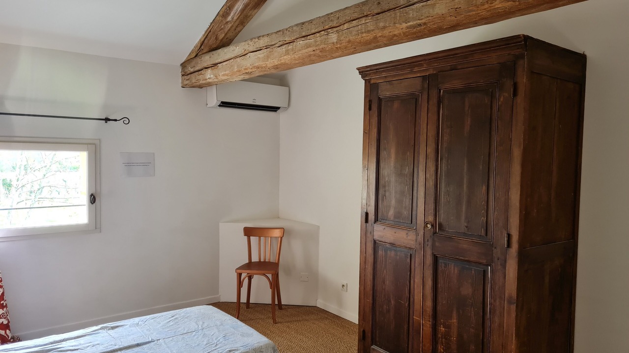 Photo of Bedroom in Orange