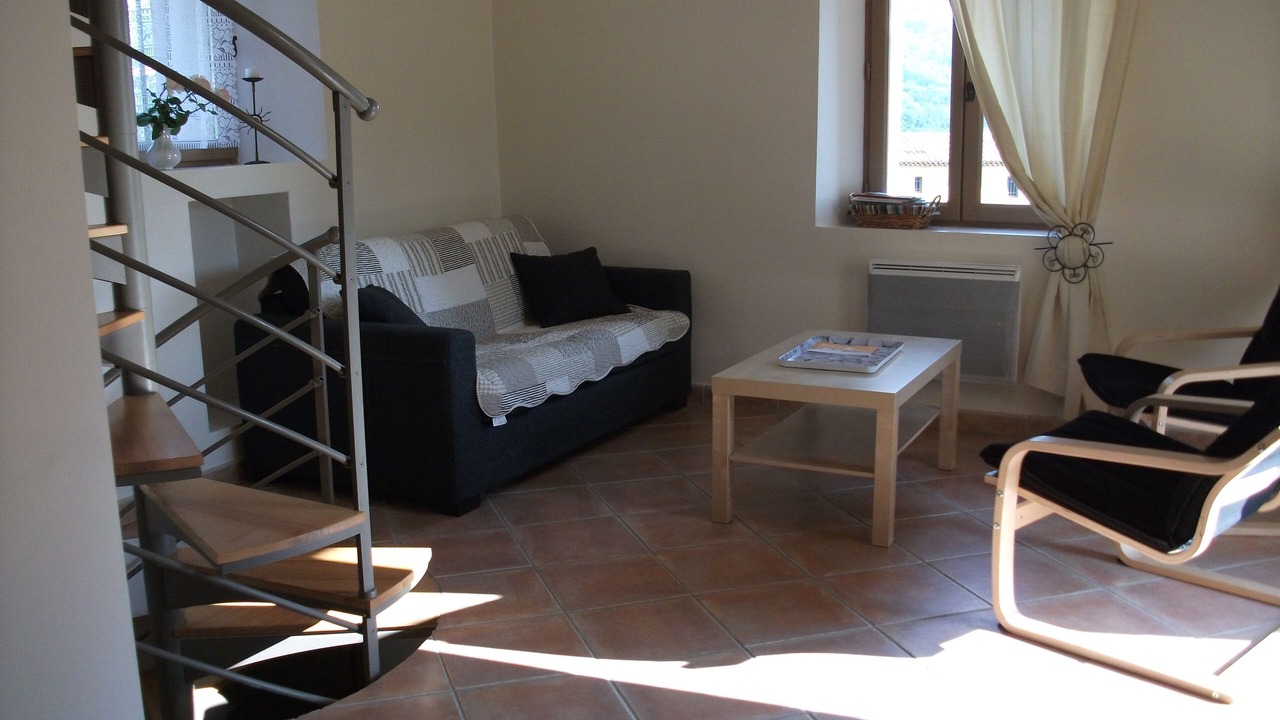 Photo of Livingroom in Apt