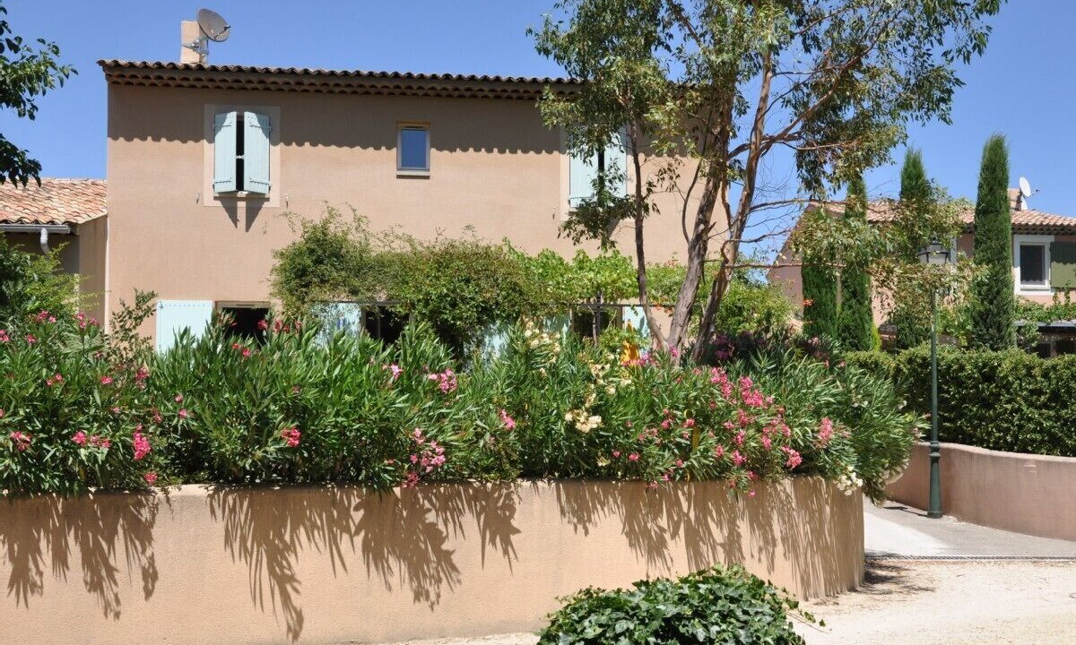 Photo of Others in Lourmarin