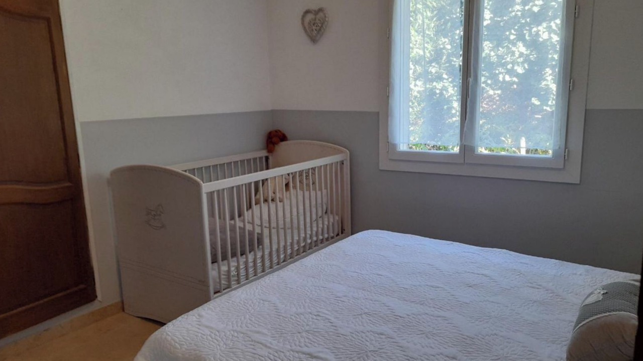 Photo of Bedroom in Loriol-du-Comtat