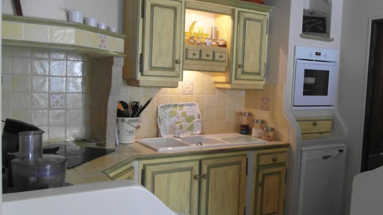 Photo of Kitchen in Loriol-du-Comtat