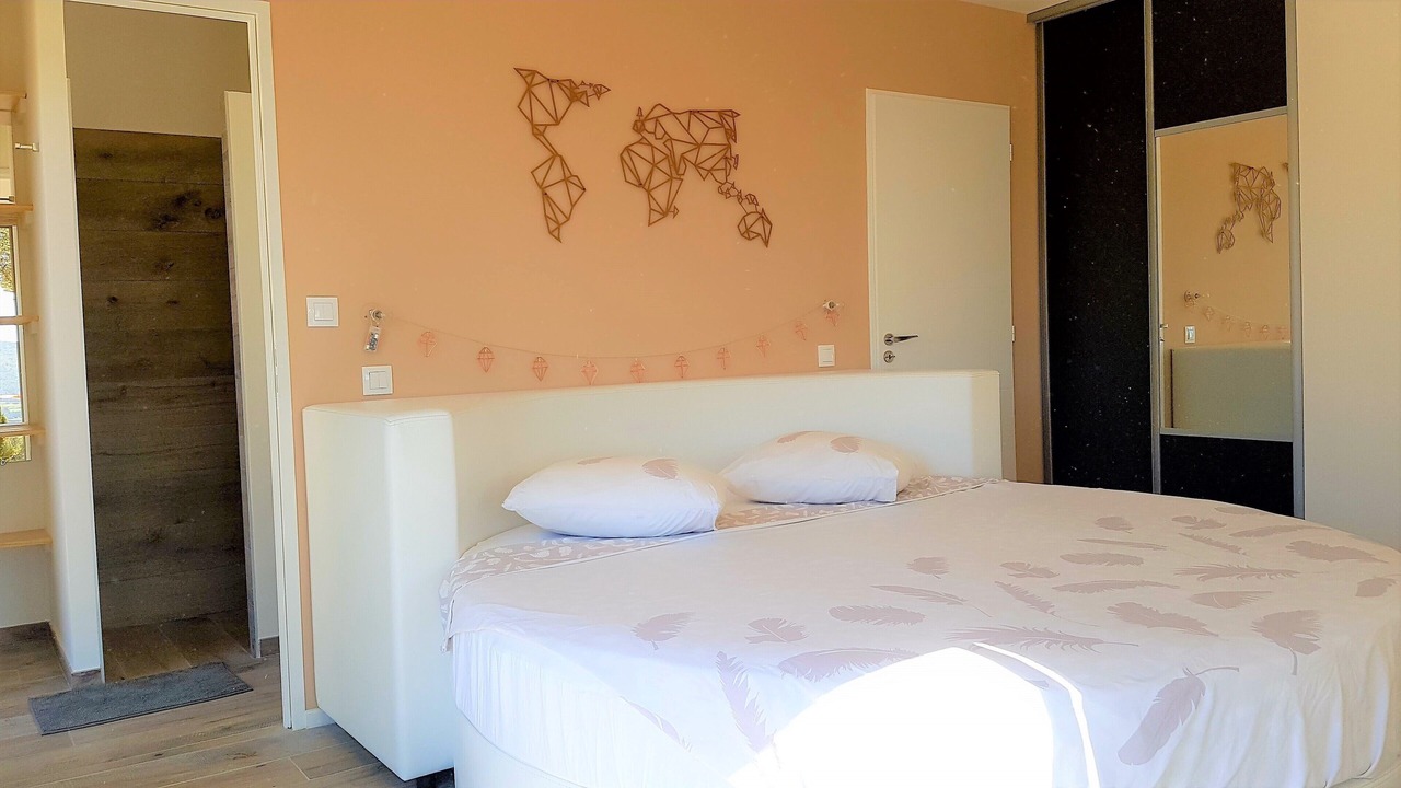 Photo of Bedroom in Ollioules