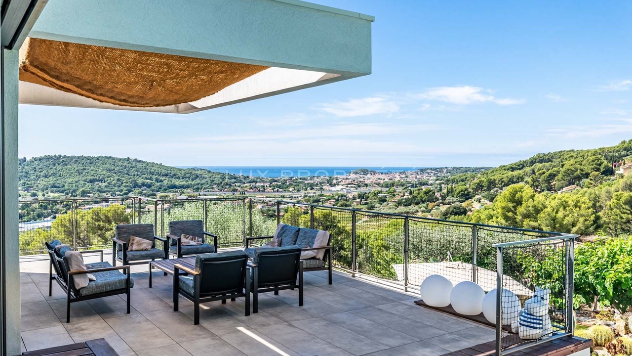 Photo of Patio Balcony in Ollioules