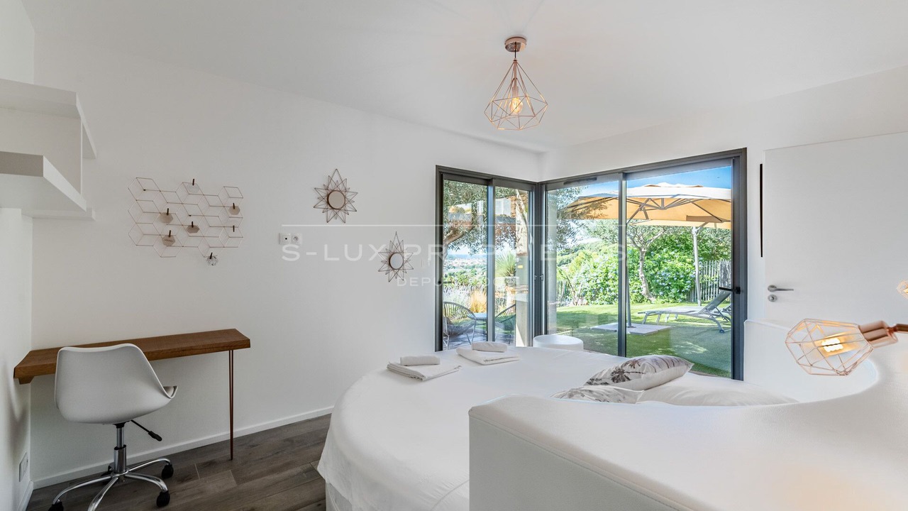 Photo of Bedroom in Ollioules