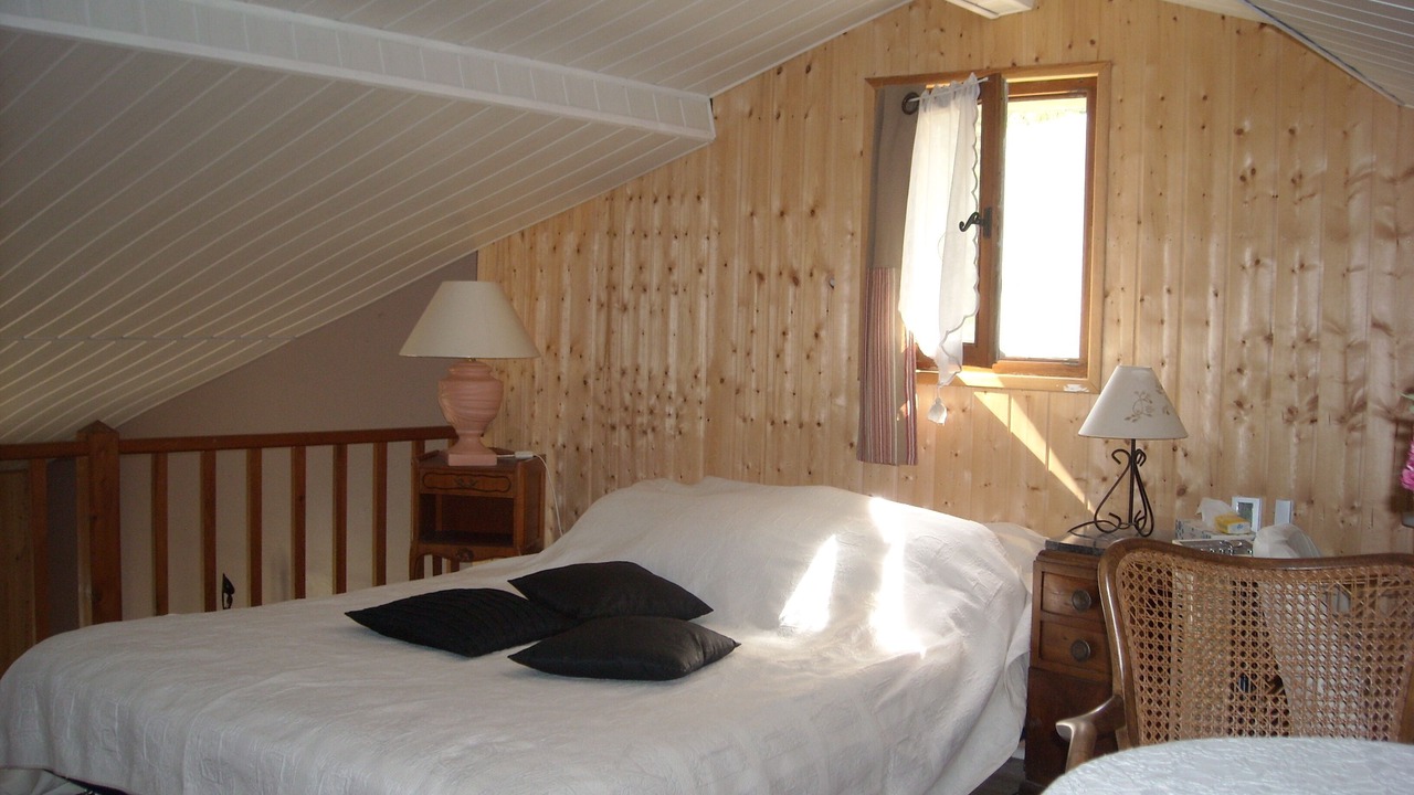 Photo of Bedroom in Pierrevert