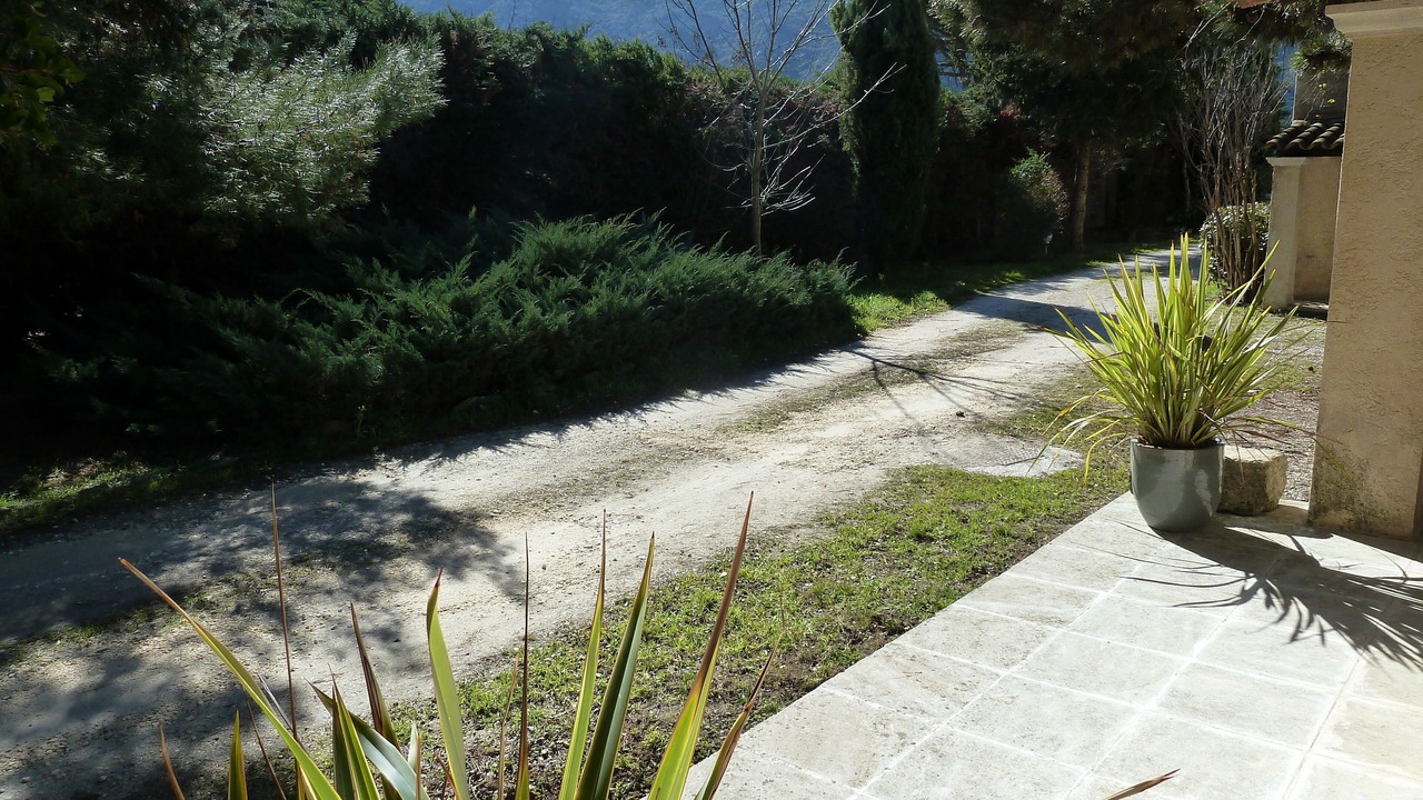 Photo of Outdoor in Maubec