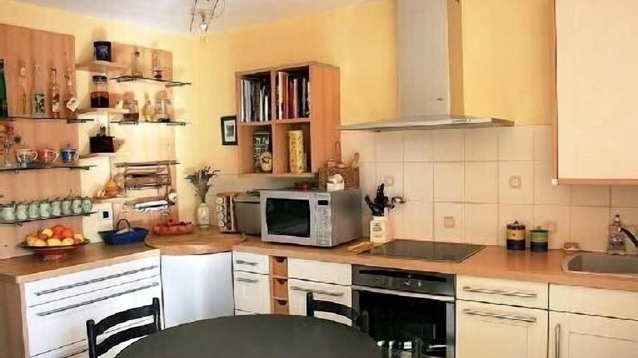 Photo of Kitchen in Saint-Cezaire-sur-Siagne