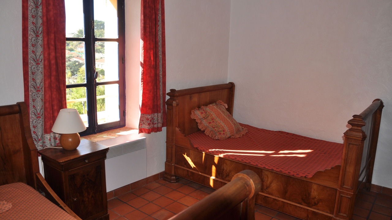 Photo of Bedroom in Ollioules