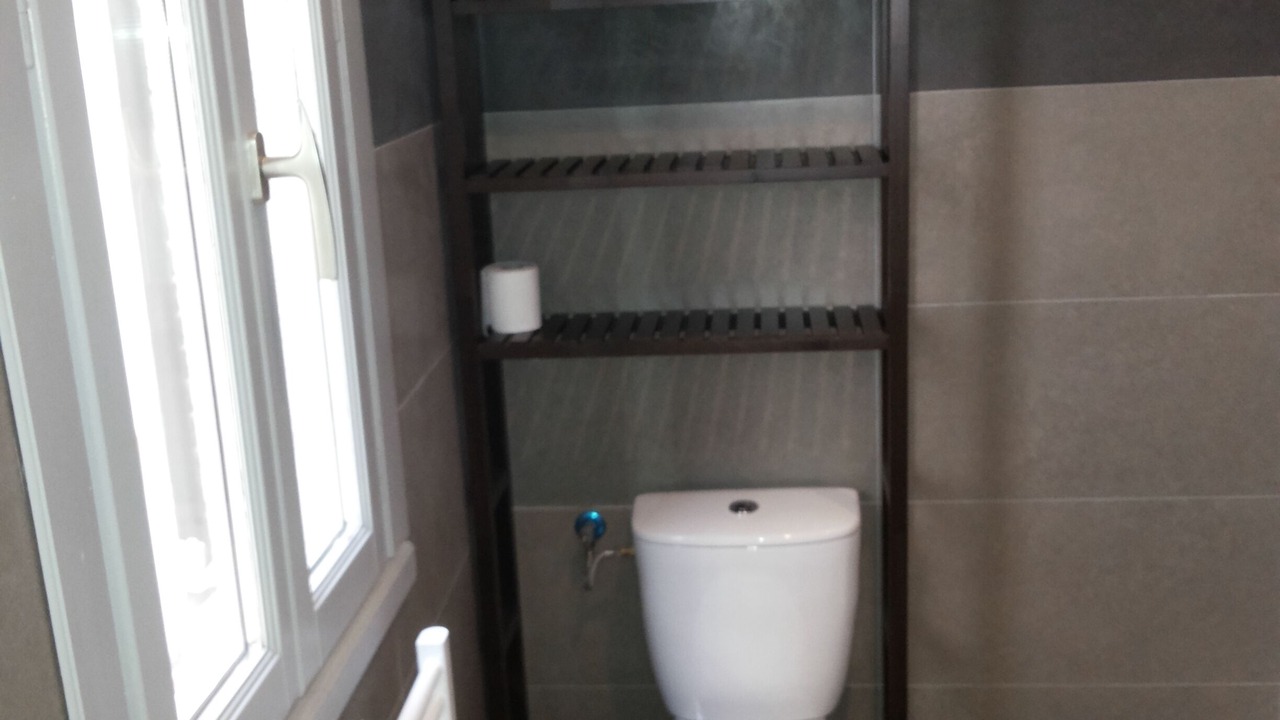 Photo of Bathroom in Avignon City Centre