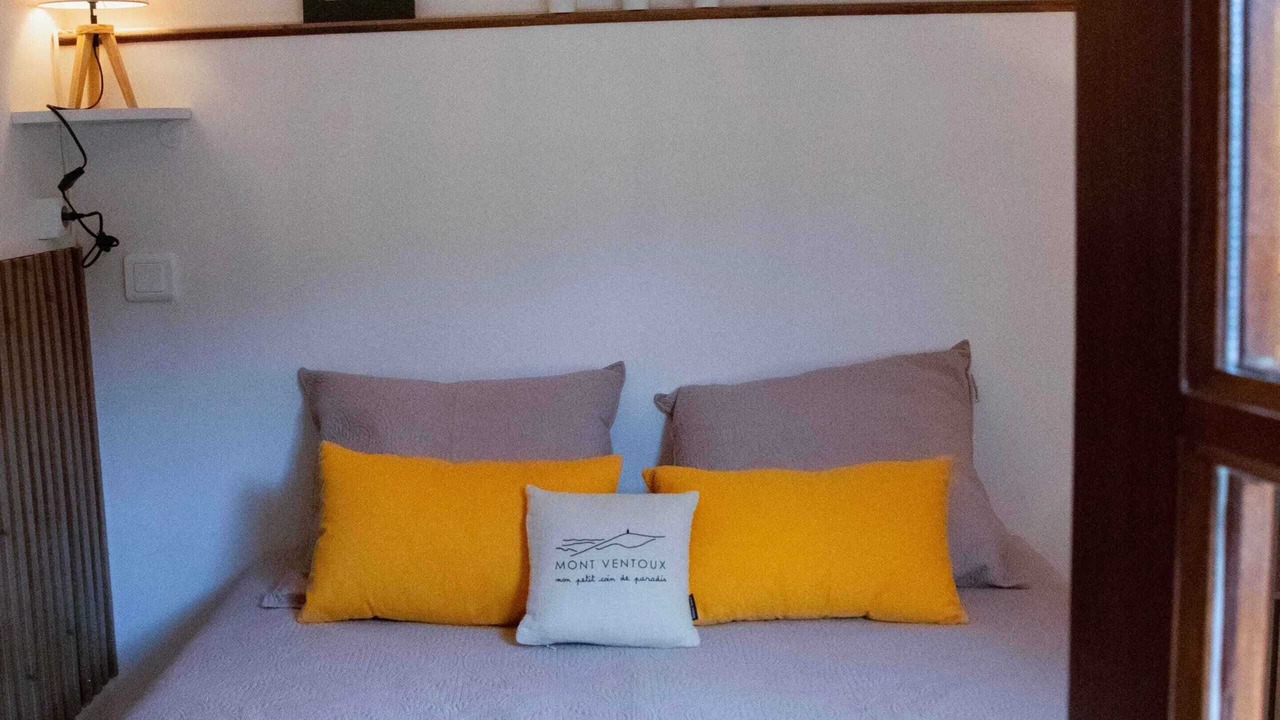Photo of Bedroom in La Roche-sur-le-Buis