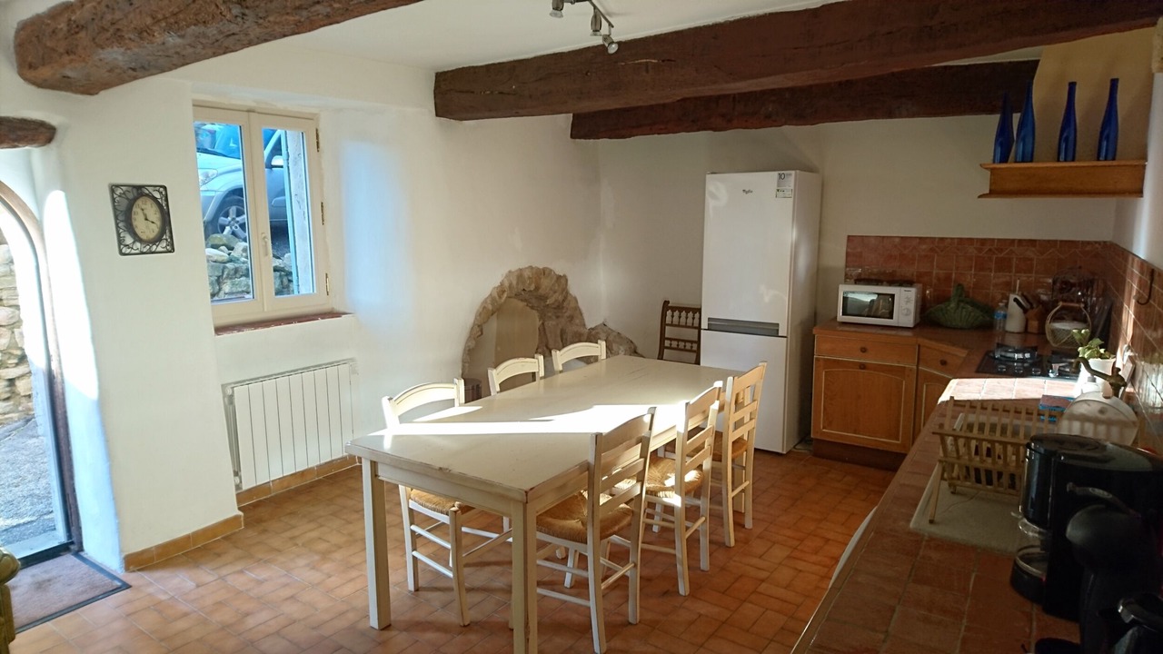 Photo of Kitchen in Saint-Martin-de-Castillon