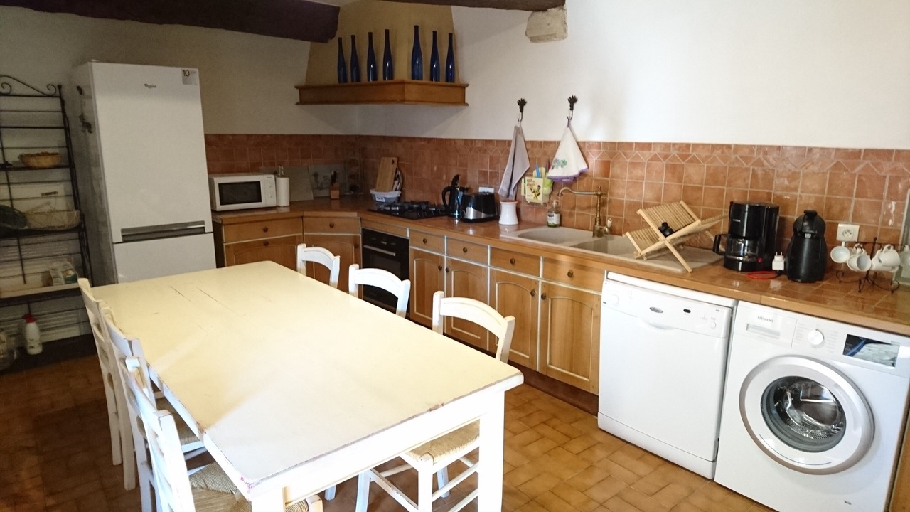 Photo of Kitchen in Saint-Martin-de-Castillon