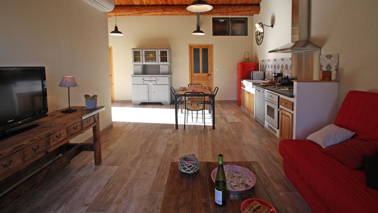 Photo of Livingroom in Saint-Victor-la-Coste