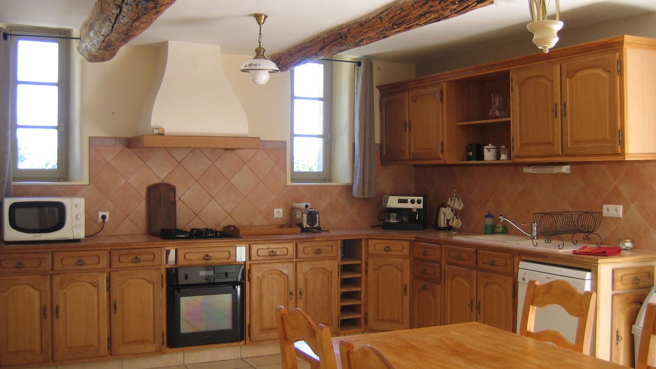 Photo of Kitchen in Saint-Hippolyte-le-Graveyron
