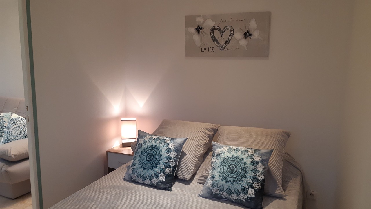Photo of Bedroom in Caumont-sur-Durance