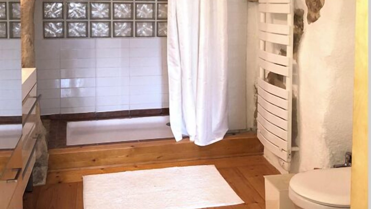 Photo of Bathroom in Forcalquier