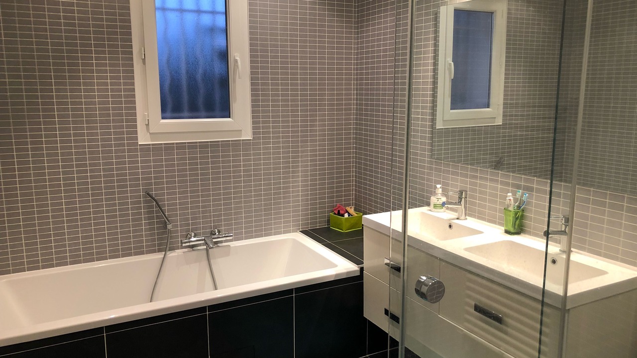 Photo of Bathroom in Ollioules