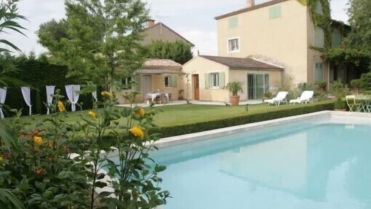 Photo of Outdoor in Orange