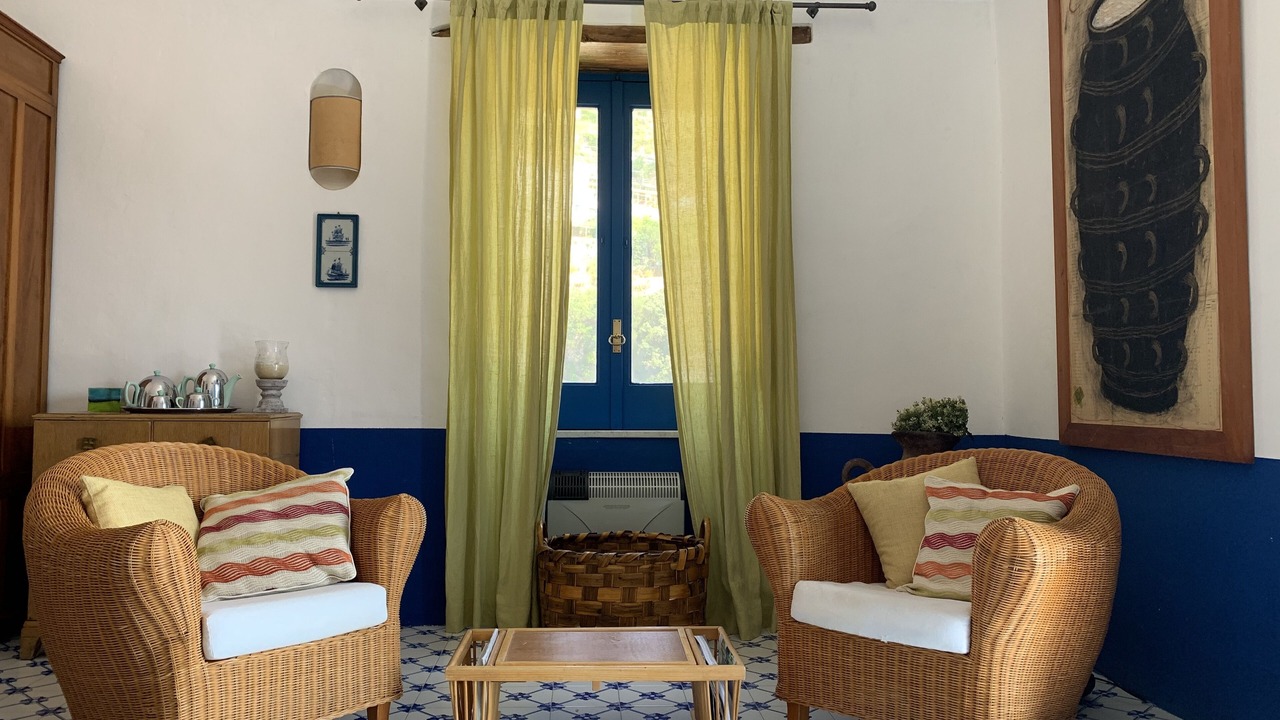 Photo of Livingroom in Minori