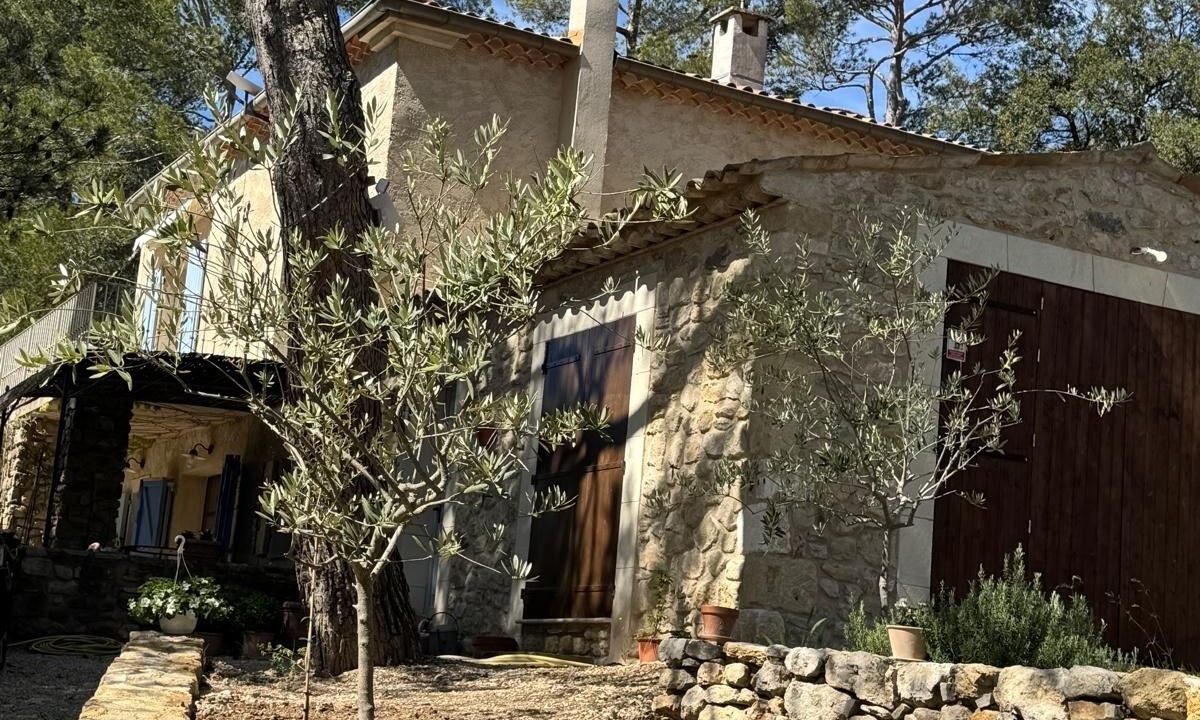 Photo of Outdoor in Pierrevert