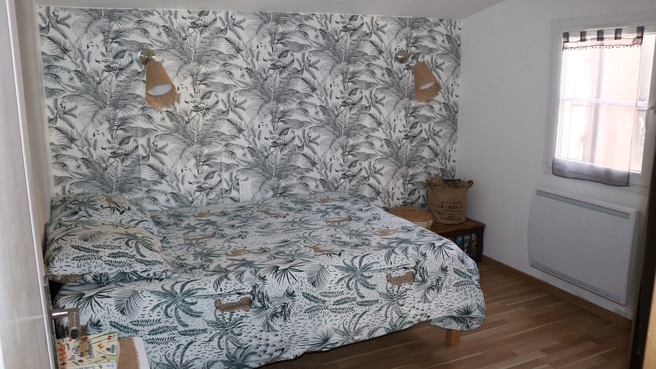 Photo of Bedroom in Puyloubier