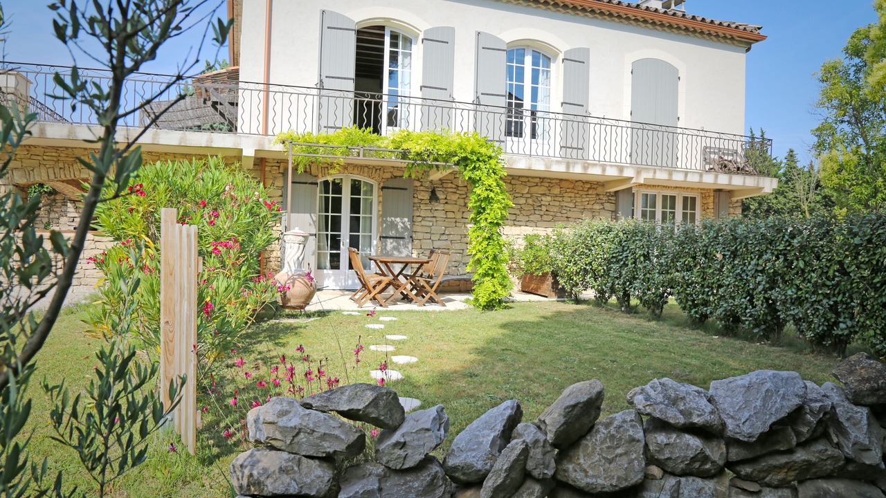 Photo of Outdoor in Noves