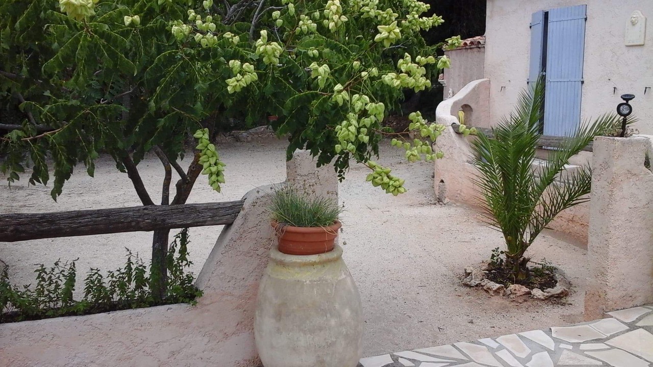 Photo of Outdoor in La Roquebrussanne