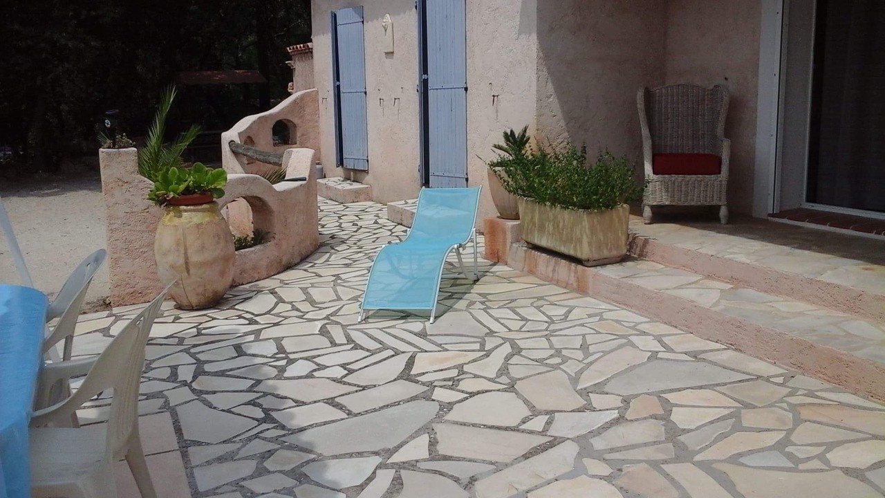 Photo of Patio Balcony in La Roquebrussanne