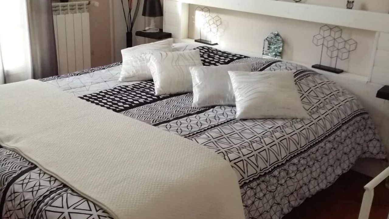 Photo of Bedroom in La Roquebrussanne