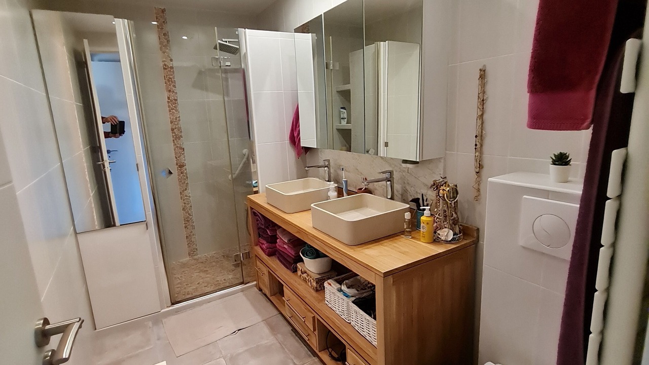 Photo of Bathroom in Pernes-les-Fontaines