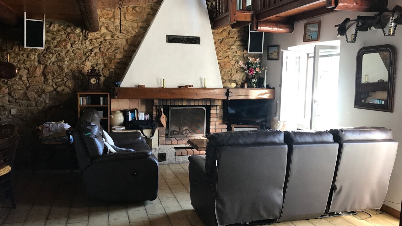 Photo of Livingroom in La Couronne