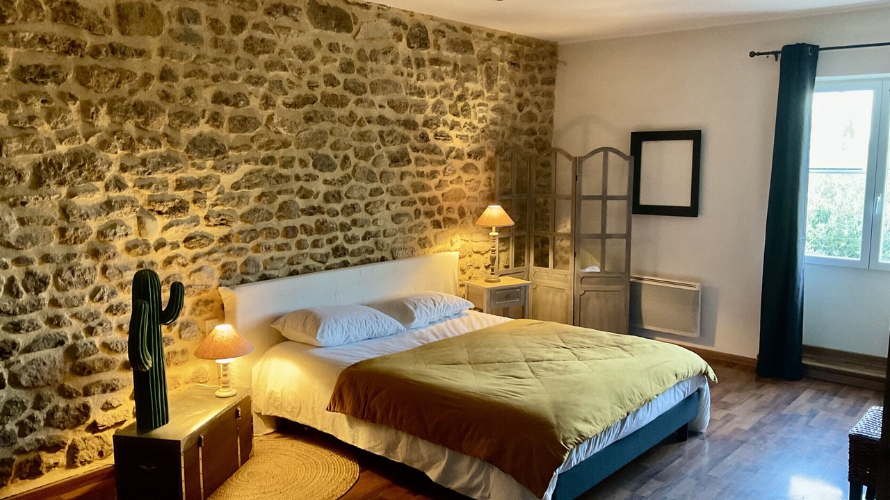 Photo of Bedroom in Suze-la-Rousse