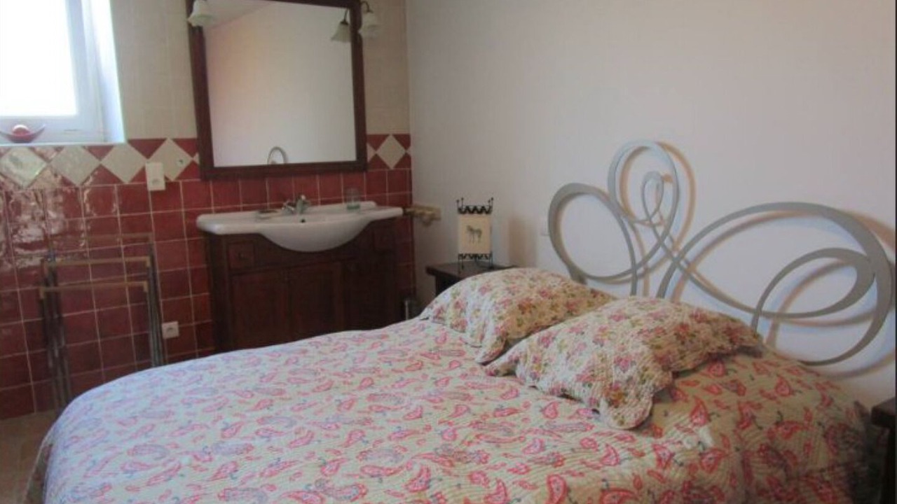 Photo of Bedroom in Courthezon