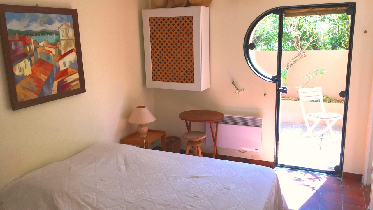 Photo of Bedroom in Porquerolles