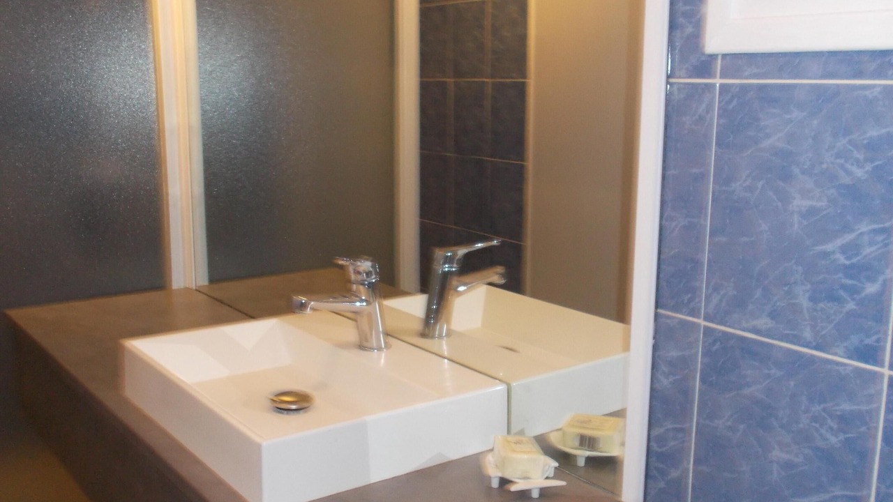 Photo of Bathroom in Chateauneuf-de-Gadagne