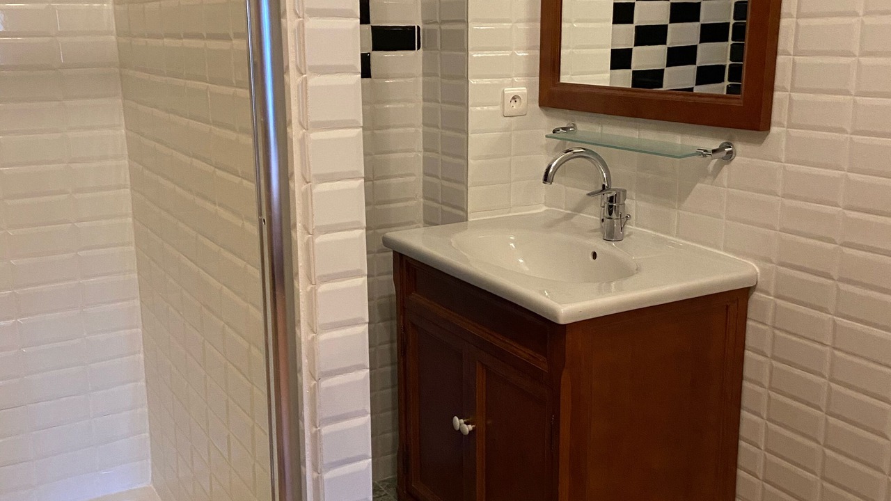 Photo of Bathroom in Saint-Etienne-du-Gres