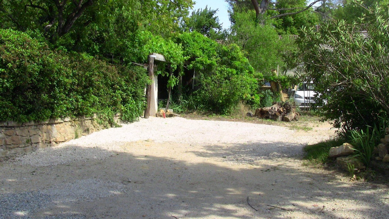 Photo of Outdoor in Orange