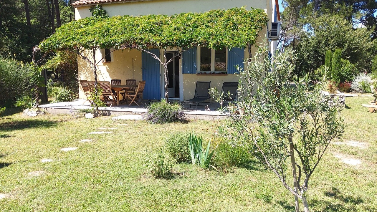 Photo of Outdoor in Gargas