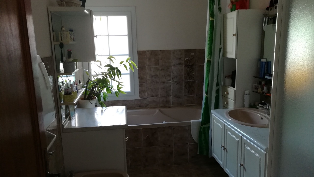 Photo of Bathroom in Chateauneuf-les-Martigues