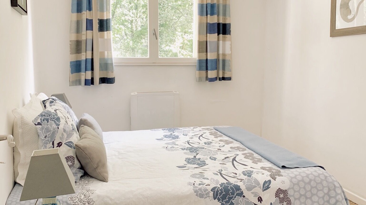 Photo of Bedroom in Eguilles