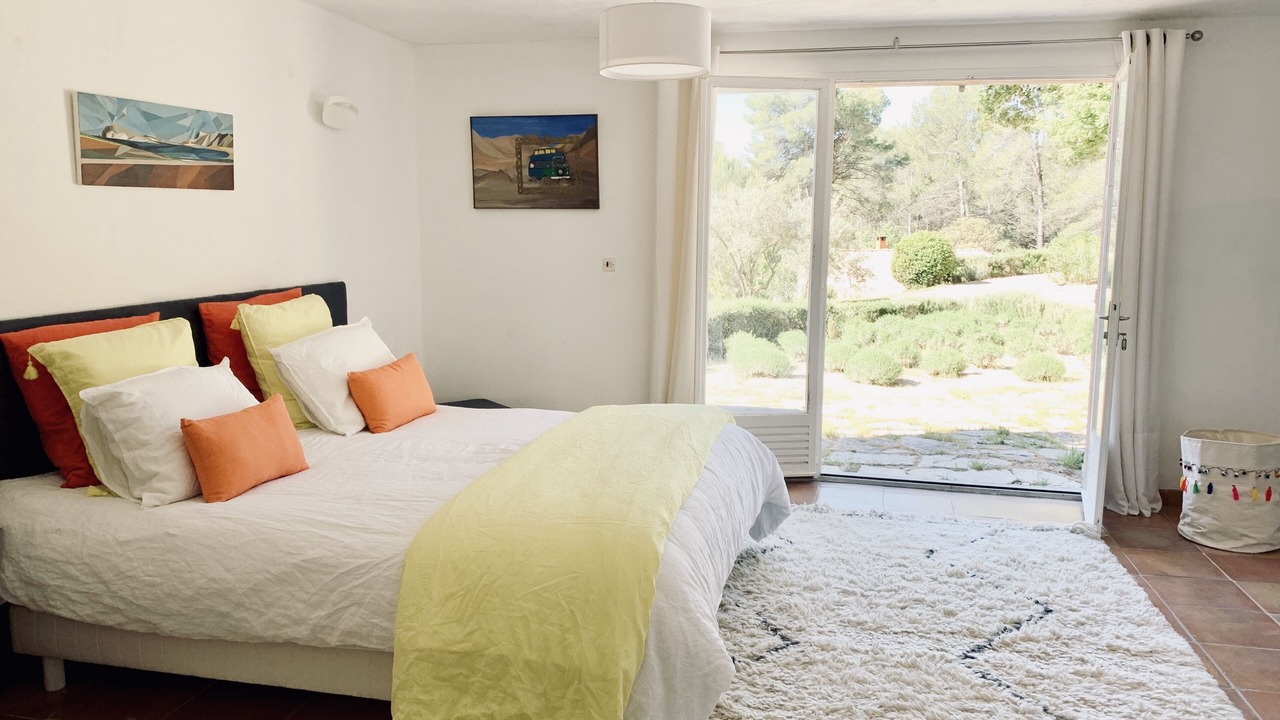Photo of Bedroom in Eguilles