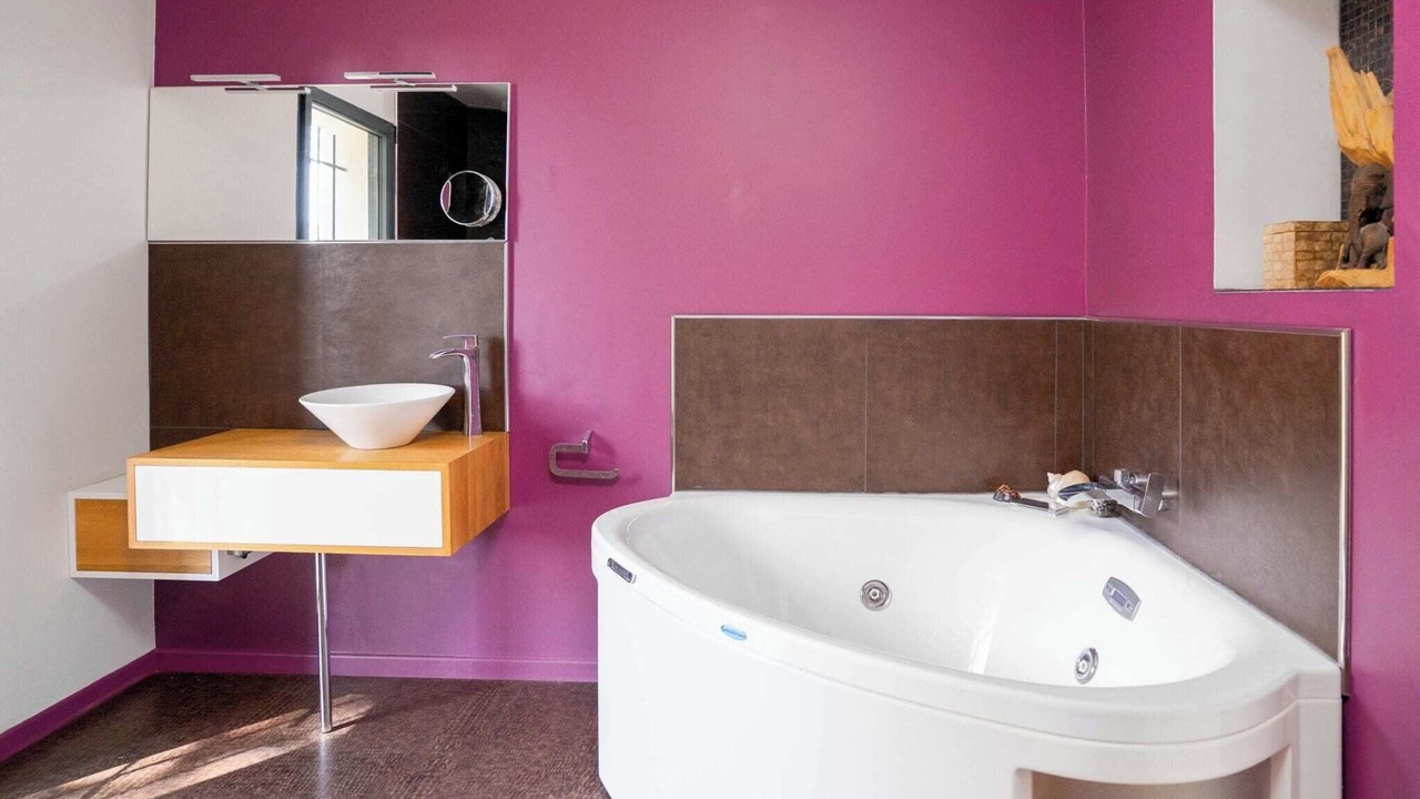 Photo of Bathroom in Saint-Marc-Jaumegarde