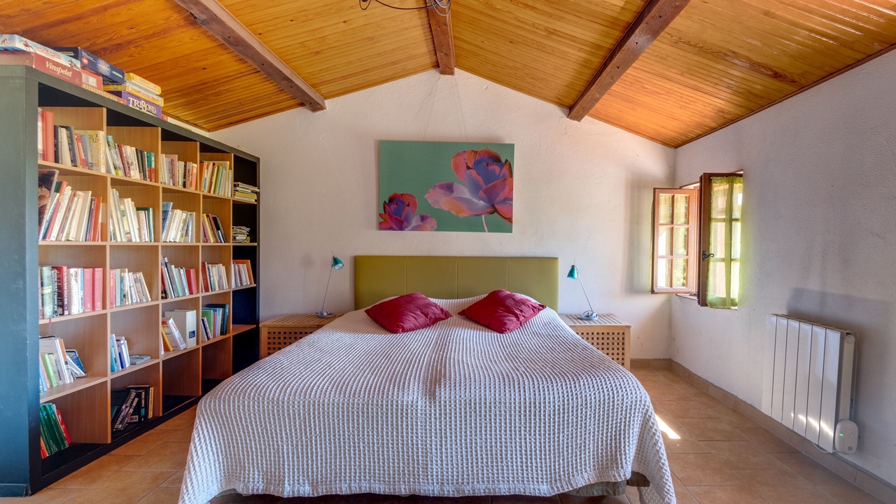 Photo of Bedroom in Flayosc