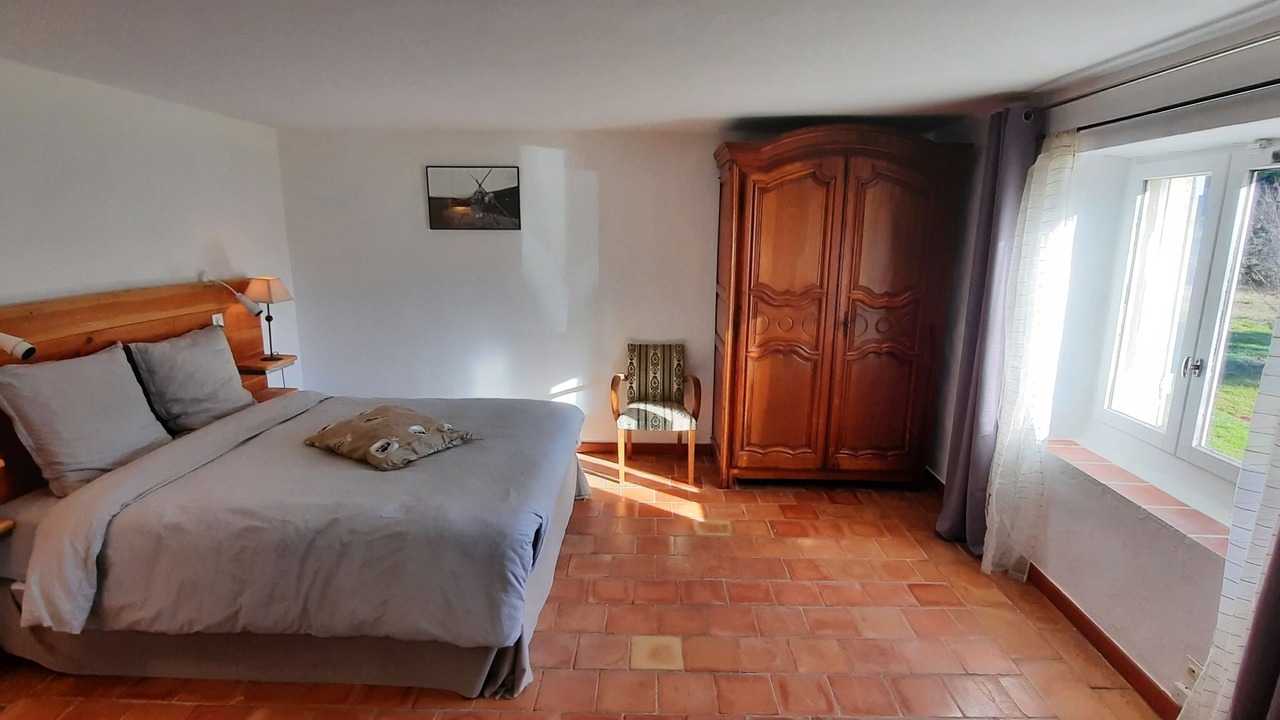 Photo of Bedroom in Simiane-la-Rotonde