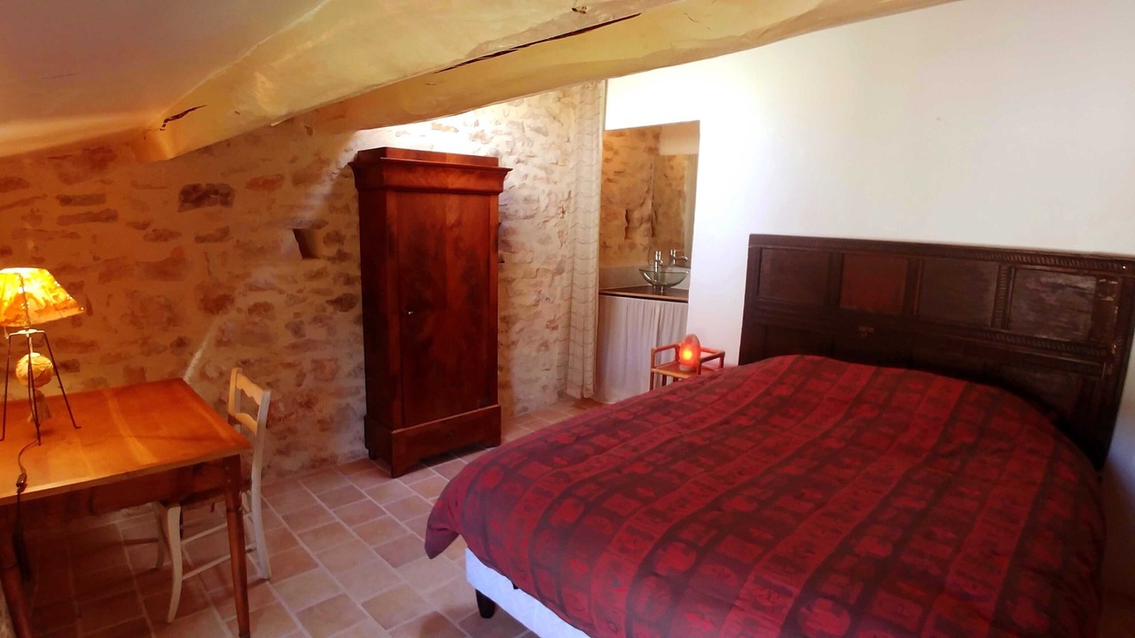 Photo of Bedroom in Simiane-la-Rotonde