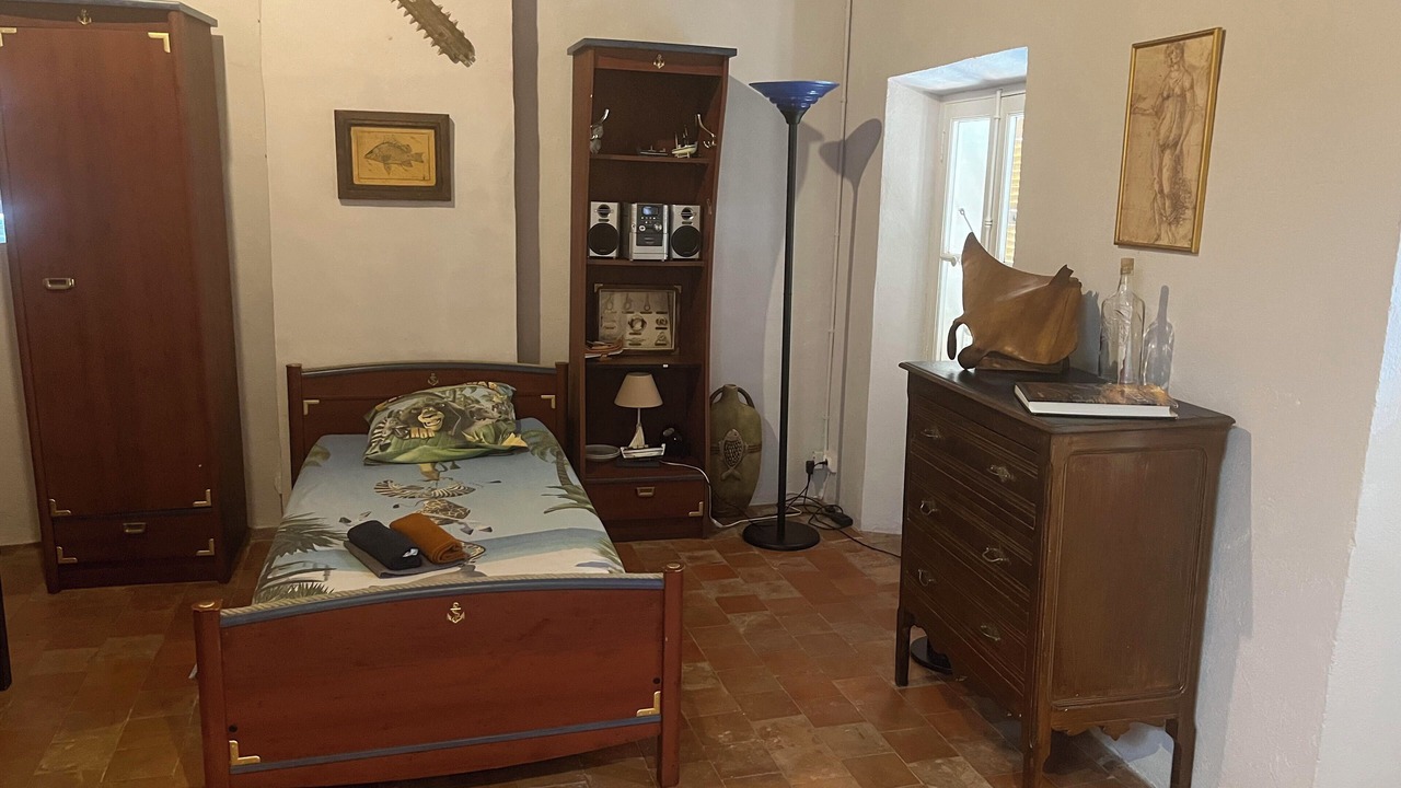 Photo of Bedroom in Ollioules